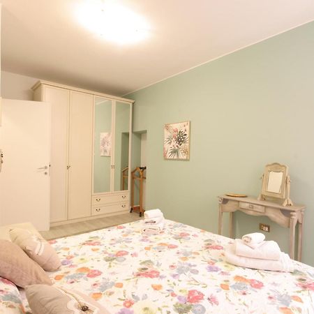 Violetta Maison, Elegante E Romantica A Salo' Daire Dış mekan fotoğraf